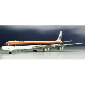 Aero Classics AC219551 1:200 United Airlines DC-8-61 N8088U - Miniature Marvels: Airplane Models & Painted Dice* Airplane Model