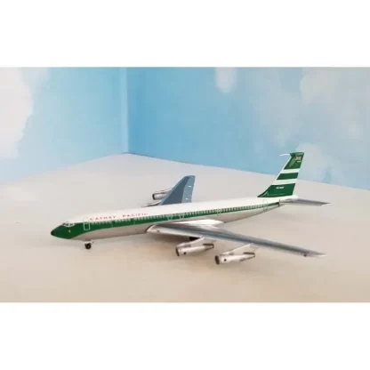 Aero Classics BBX41616 1:400 Cathay Pacific Boeing 707 - Miniature Marvels: Airplane Models & Painted Dice* Airplane Model