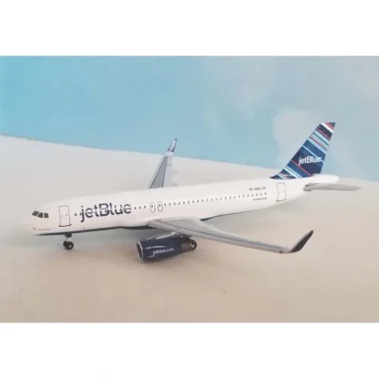 Aeroclassics AC411268 1:400 Jetblue A320 N821JB - Miniature Marvels: Airplane Models & Painted Dice* Airplane Model