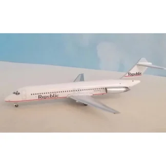 Aeroclassics AC411325 1:400 Republic DC-9-32 N926RC - Miniature Marvels: Airplane Models & Painted Dice* Airplane Model