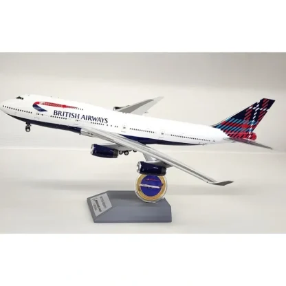 ARD200 ARDBA63 British Airways Boeing 747-436 G-BNLI - Miniature Marvels: Airplane Models & Painted Dice* Airplane Model