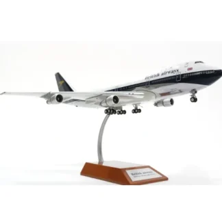 ARD200 ARD2025P 1:200 British Airways Boeing 747-100 - Miniature Marvels: Airplane Models & Painted Dice* Airplane Model