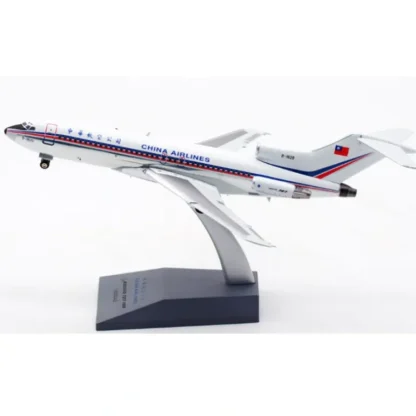 Aviation200 ALB2CI727 China Airlines Boeing 727-109 - Miniature Marvels: Airplane Models & Painted Dice* Airplane Model