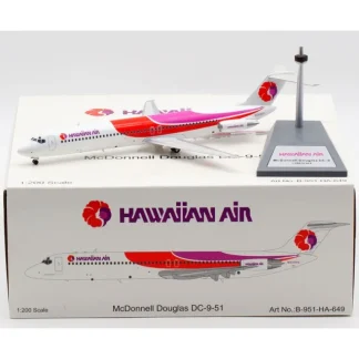 *B Models B-951-HA-649 1:200 Hawaiian Air Douglas DC-9-51 - Miniature Marvels: Airplane Models & Painted Dice* Airplane Model