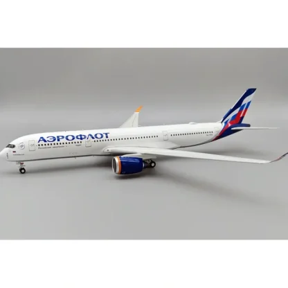 *B-Models B-359-RU-154 1:200 Aeroflot Airbus A350-941 RA-73154 - Miniature Marvels: Airplane Models & Painted Dice* Airplane Model