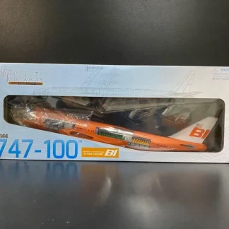 Dragon 47011 1:144 Boeing 747-400 Braniff Airlines Cutaway - Miniature Marvels: Airplane Models & Painted Dice* Airplane Model