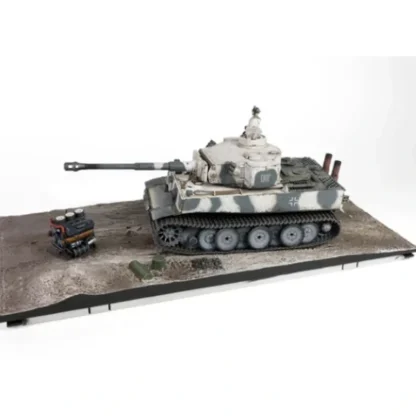Forces of Valor MP-912042B 1:32 Henschel Sd.Kfz.181 Tiger German Army - Miniature Marvels: Airplane Models & Painted Dice* Airplane Model