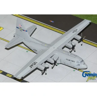 Gemini Jets G2AFO1153 1:200 USAF Lockheed C-130J #31561 "North Carolina ANG" - Miniature Marvels: Airplane Models & Painted Dice* Airplane Model