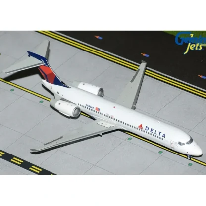 Gemini Jets G2DAL1116 1:200 Delta Air Lines Boeing 717-200 - Miniature Marvels: Airplane Models & Painted Dice* Airplane Model