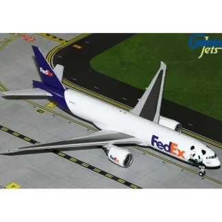Gemini Jets G2FDX1299 1:200 FedEx Express B777-200LRF N886FD FedEx Panda Express - Miniature Marvels: Airplane Models & Painted Dice* Airplane Model
