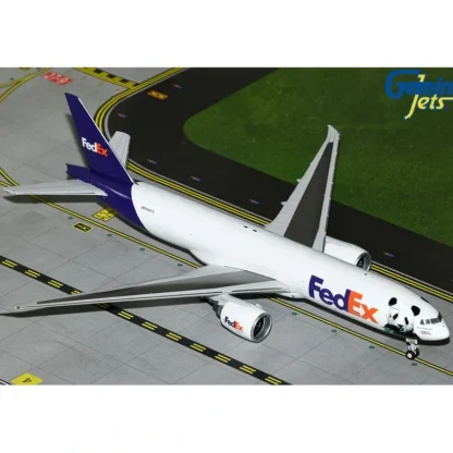 Gemini Jets G2FDX1299 1:200 FedEx Express B777-200LRF N886FD FedEx Panda Express - Miniature Marvels: Airplane Models & Painted Dice* Airplane Model
