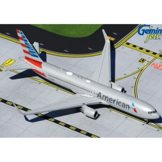 Gemini Jets GJAAL1866 1:400 American Airlines Boeing 767-300ER N392AN - Miniature Marvels: Airplane Models & Painted Dice* Airplane Model