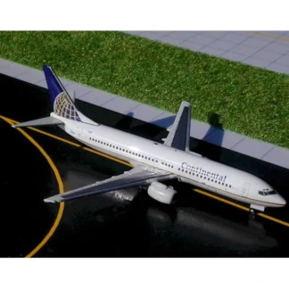 Gemini Jets GJCOA122 1:400 Continental Boeing 737-00 N12216 - Miniature Marvels: Airplane Models & Painted Dice* Airplane Model