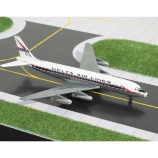 Gemini Jets GJDAL367 1:400 Delta Airlines DC-8-11 - Miniature Marvels: Airplane Models & Painted Dice* Airplane Model