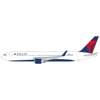 Gemini Jets GJDAL2104 1:400 Delta Boeing 767-300ER - Miniature Marvels: Airplane Models & Painted Dice* Airplane Model