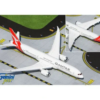Gemini Jets GJQFA1995F 1:400 Qantas Airways 787-9 Dreamliner (Flaps Down) - Miniature Marvels: Airplane Models & Painted Dice* Airplane Model