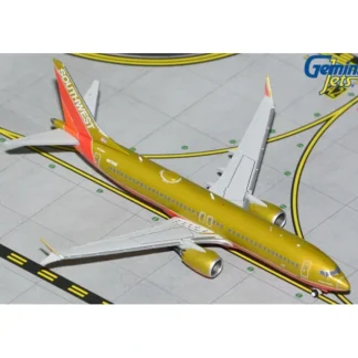 Gemini Jets GJSWA2186 1:400 Southwest Boeing 737 MAX 8 - Miniature Marvels: Airplane Models & Painted Dice* Airplane Model