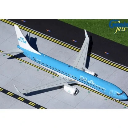Gemini Jets G2KLM924 1:200 KLM Boeing 737-900 PH-BXP - Miniature Marvels: Airplane Models & Painted Dice* Airplane Model