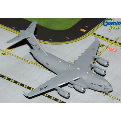 Gemini Jets GMUSA137 1:400 U.S. Air Force C-17A "Charlotte ANG Base) - Miniature Marvels: Airplane Models & Painted Dice* Airplane Model