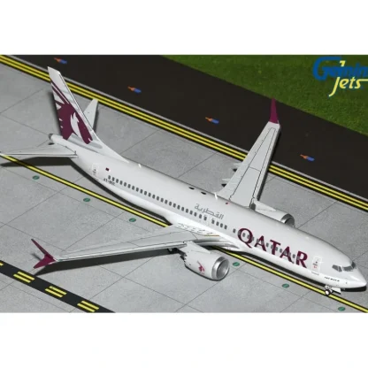 Gemini Jets G2QTR1243 1:200 Qatar Airways Boeing 737 Max 8 - Miniature Marvels: Airplane Models & Painted Dice* Airplane Model