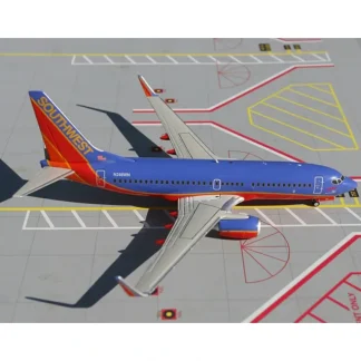 Gemini Jets G2SWA005 1:200 Southwest Boeing 737-700 - Miniature Marvels: Airplane Models & Painted Dice* Airplane Model
