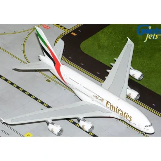 Gemini Jets G2UAE1049 1:200 Emirates Airbus A380-800 - Miniature Marvels: Airplane Models & Painted Dice* Airplane Model