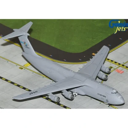 Gemini Macs GMUSA144 1:400 U.S. Air Force C-5M Super Galaxy 84-0061 (Dover Air Force Base) - Miniature Marvels: Airplane Models & Painted Dice* Airplane Model