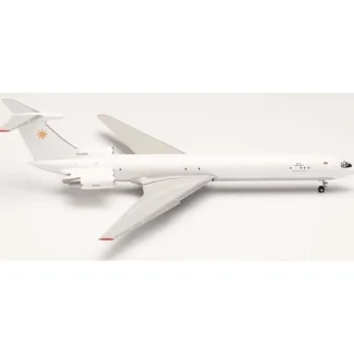 Herpa 571715 1:200 Rada Airlines Ilyushin IL-62MF - Miniature Marvels: Airplane Models & Painted Dice* Airplane Model
