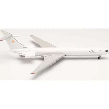 Herpa 571715 1:200 Rada Airlines Ilyushin IL-62MF - Miniature Marvels: Airplane Models & Painted Dice* Airplane Model