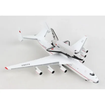 Herpa Wings 562812 1:400 Antonov AN-225 with Buran Space Orbiter - Miniature Marvels: Airplane Models & Painted Dice* Airplane Model