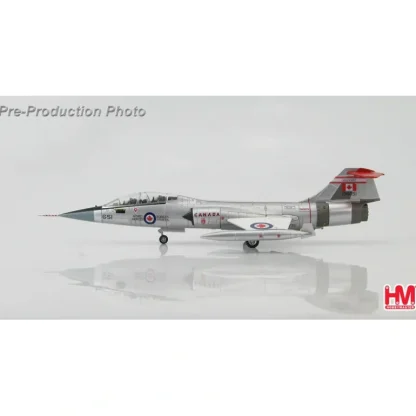 Hobby Master HA1060 1:72 Lockheed CF-104D Starfighter 104651, Canadian Armed Forces - Miniature Marvels: Airplane Models & Painted Dice* Airplane Model