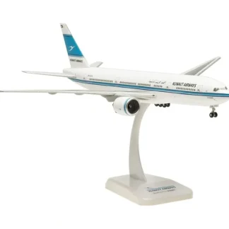 Hogan Wings 0137 1:200 Kuwait Airways Boeing 777-200ER "Al-Qurain" - Miniature Marvels: Airplane Models & Painted Dice* Airplane Model