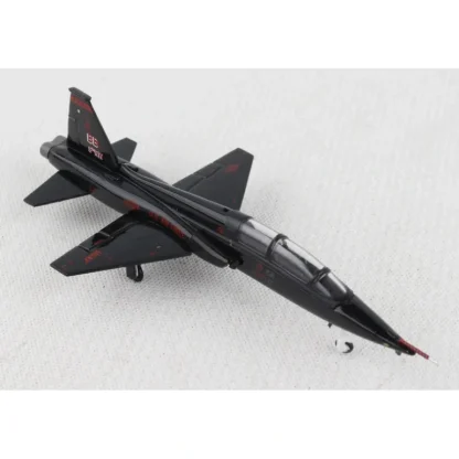 Hogan Wings 1:200 USAF T-38A 7327 - Miniature Marvels: Airplane Models & Painted Dice* Airplane Model