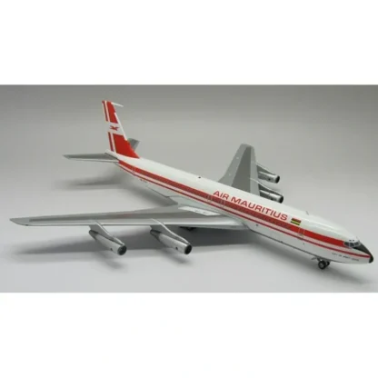 InFlight IF7070513 1:200 Air Mauritius Boeing 707-344B 3B-NAE - Miniature Marvels: Airplane Models & Painted Dice* Airplane Model