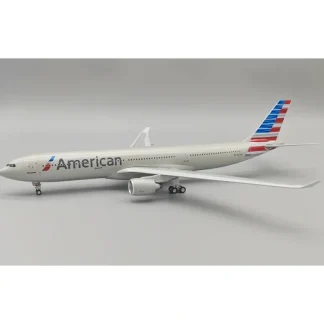Inflight IF333AA1123 1:200 American Airlines Airbus A330-323 N278AY - Miniature Marvels: Airplane Models & Painted Dice* Airplane Model