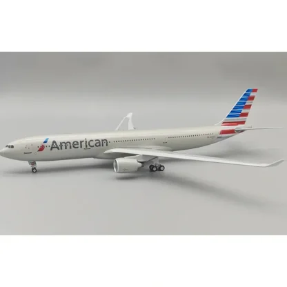 Inflight IF333AA1123 1:200 American Airlines Airbus A330-323 N278AY - Miniature Marvels: Airplane Models & Painted Dice* Airplane Model