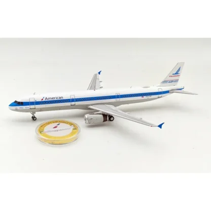 Inflight IF321AA581 1:200 American Airlines Airbus A321-231 N581UW Plus Collector Coin - Miniature Marvels: Airplane Models & Painted Dice* Airplane Model