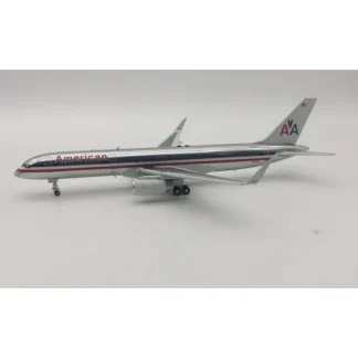 Inflight IF752AA0822P 1:200 American Airlines Boeing 757-200 - Miniature Marvels: Airplane Models & Painted Dice* Airplane Model