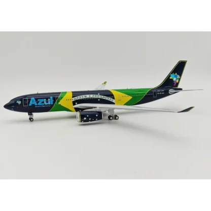 Inflight IF332AD0523 1:200 Azul Linhas Aereas Brasileiras Airbus A330-243 - Miniature Marvels: Airplane Models & Painted Dice* Airplane Model