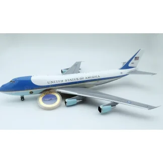 InFlight IFAFIVC-25AP 1:200 USAF Boeing VC-25 - Miniature Marvels: Airplane Models & Painted Dice* Airplane Model