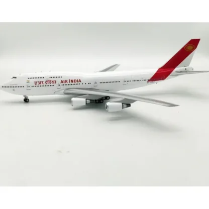 InFlight IF743AI0522 1:200 Air India Boeing 747-300 VT-EPX - Miniature Marvels: Airplane Models & Painted Dice* Airplane Model