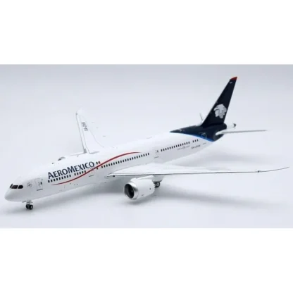 Inflight IF789AM1023 1:200 AeroMexico Boeing 787-9 Dreamliner XA-DHN - Miniature Marvels: Airplane Models & Painted Dice* Airplane Model