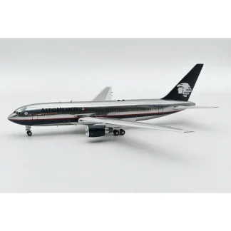 InFlight200 IF762AM0124P AeroMexico Boeing 767-283/ER XA-TNS - Miniature Marvels: Airplane Models & Painted Dice* Airplane Model