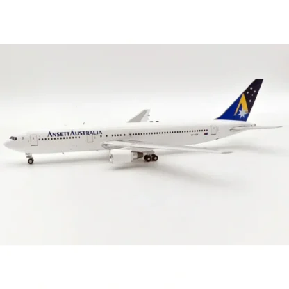 Inflight IF763AN1123 1:200 Ansett Australia Airlines Boeing 767-324/ER VH-BZF - Miniature Marvels: Airplane Models & Painted Dice* Airplane Model