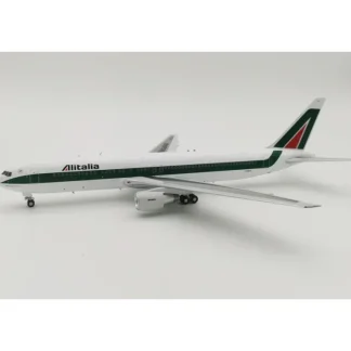 InFlight IF763AZ0531 1:200 Alitalia Boeing 767-33A - Miniature Marvels: Airplane Models & Painted Dice* Airplane Model