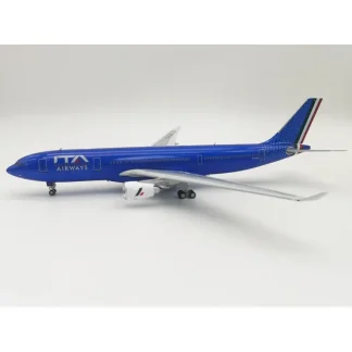 Inflight IF332AZ0423 1:200 ITA Airways Airbus A330-200 - Miniature Marvels: Airplane Models & Painted Dice* Airplane Model