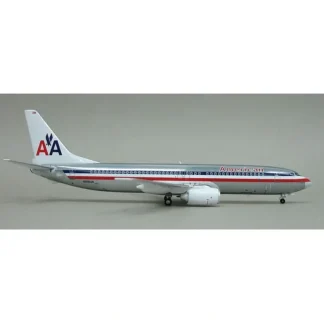 *Inflight IF27380612BP 1:200 American Airlines Boeing 737-800 - Miniature Marvels: Airplane Models & Painted Dice* Airplane Model