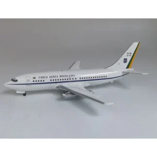 Inflight IF732BRS01 1:200 Brazil Air Force Boeing 737-200 - Miniature Marvels: Airplane Models & Painted Dice* Airplane Model