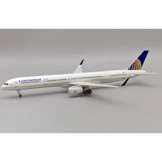 Inflight IF753CO1023 1:200 Continental Airlines Boeing 757-324 N57857 - Miniature Marvels: Airplane Models & Painted Dice* Airplane Model