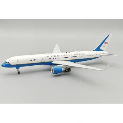 Inflight IFC32USA04 1:200 USAF Boeing C-32A 98-0001 - Miniature Marvels: Airplane Models & Painted Dice* Airplane Model